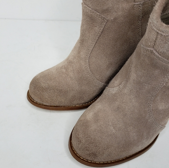 Anthro Splendid Lakota Tan Suede Ankle Booties - Picture 12 of 16